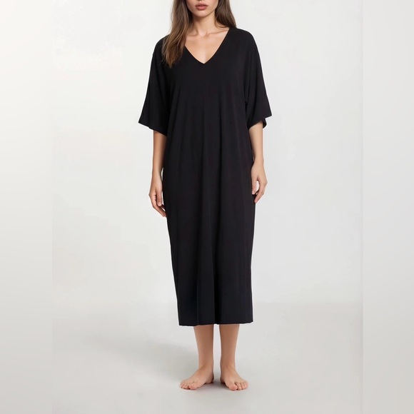 Fighting Eel Dresses & Skirts - Fighting Eel Dress Radiant XS NWT Black V-Neck Midi Dress